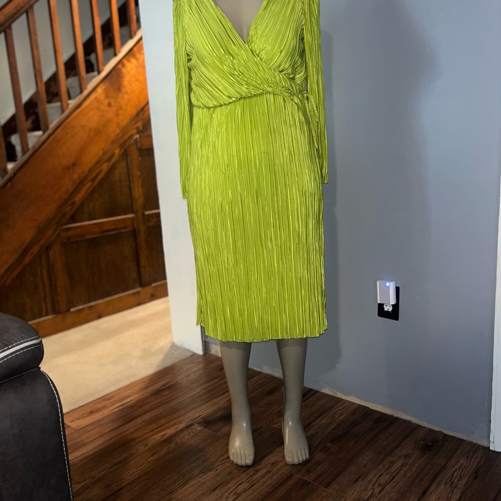 Elegant Lime Green Wrap Dress (fits up to a 10)